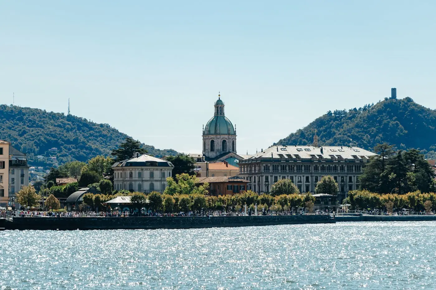 lac de Côme en Italie